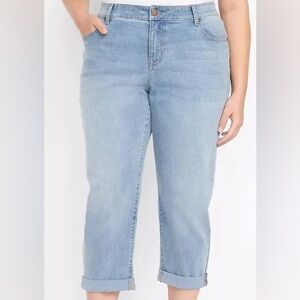 NWT Lane Bryant Light Wash Boyfriend Mid Rise Cropped Jeans Size 18